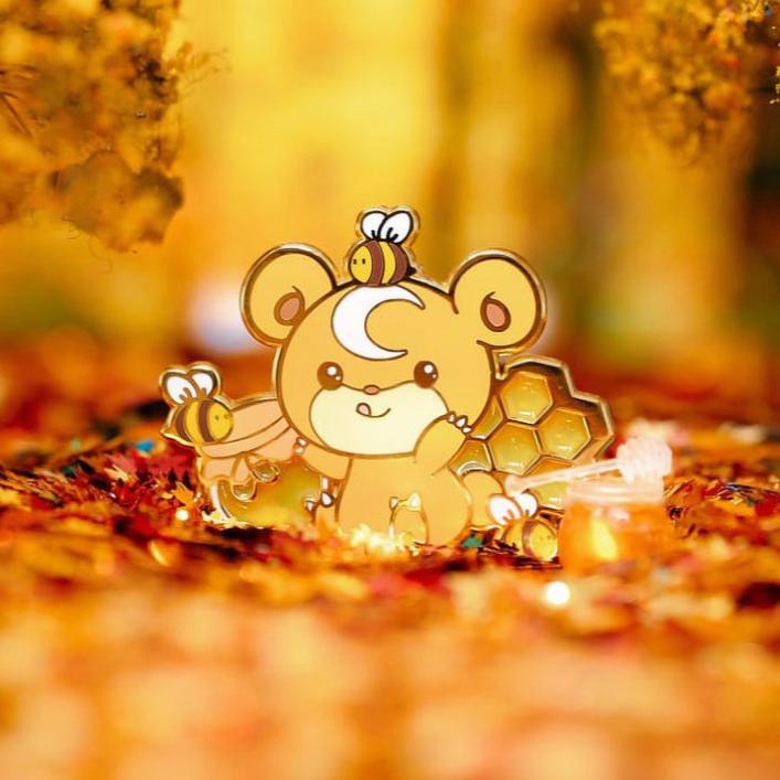 Honey Bear &amp; Beekeeper Pin